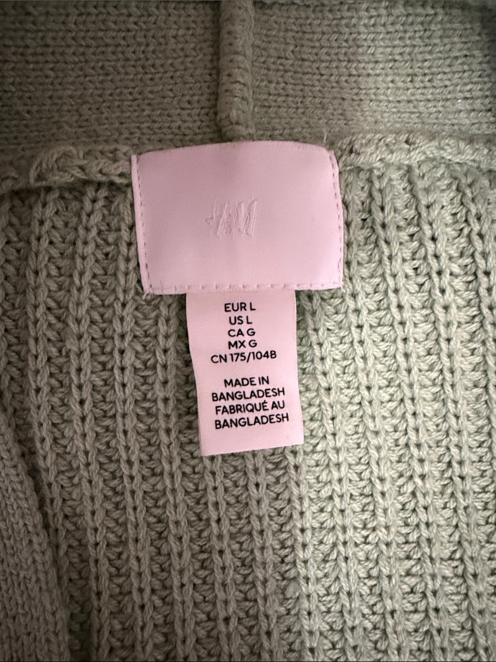 H&M Light Green Cardigan - Picture 2 of 3